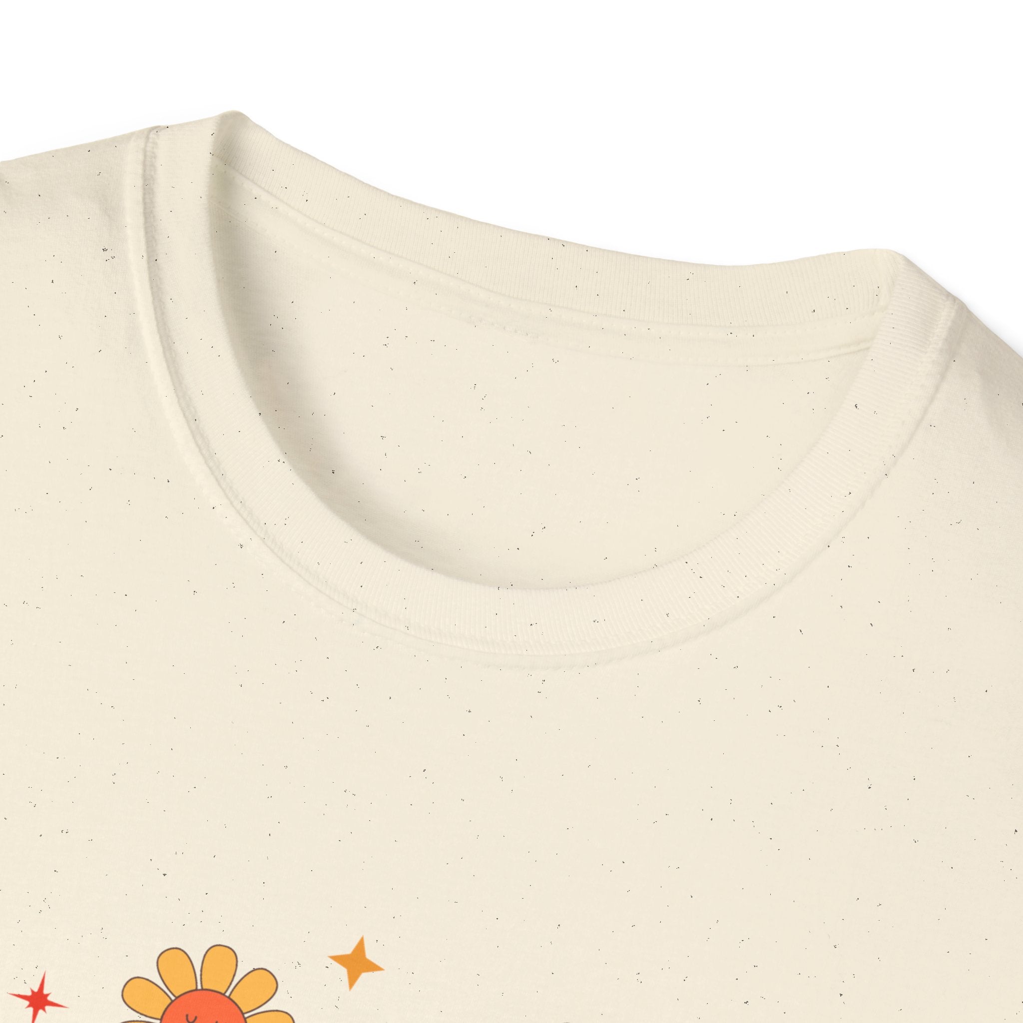 Mama Retro Floral Tee — Vintage 70s-Inspired Mother's Day T-Shirt